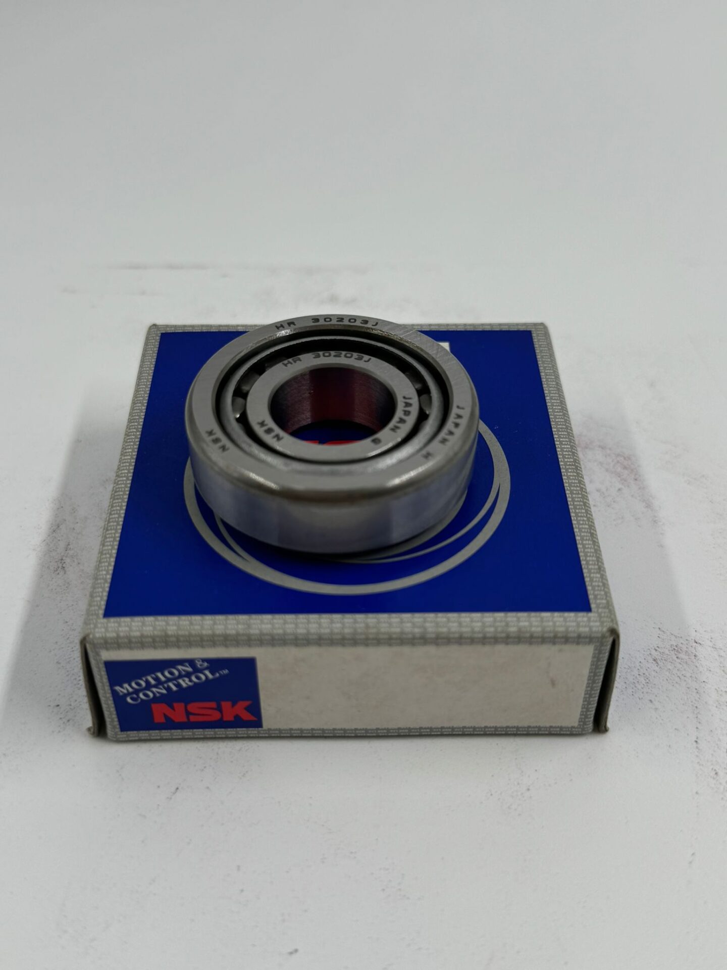 Rulment HR30203J NSK